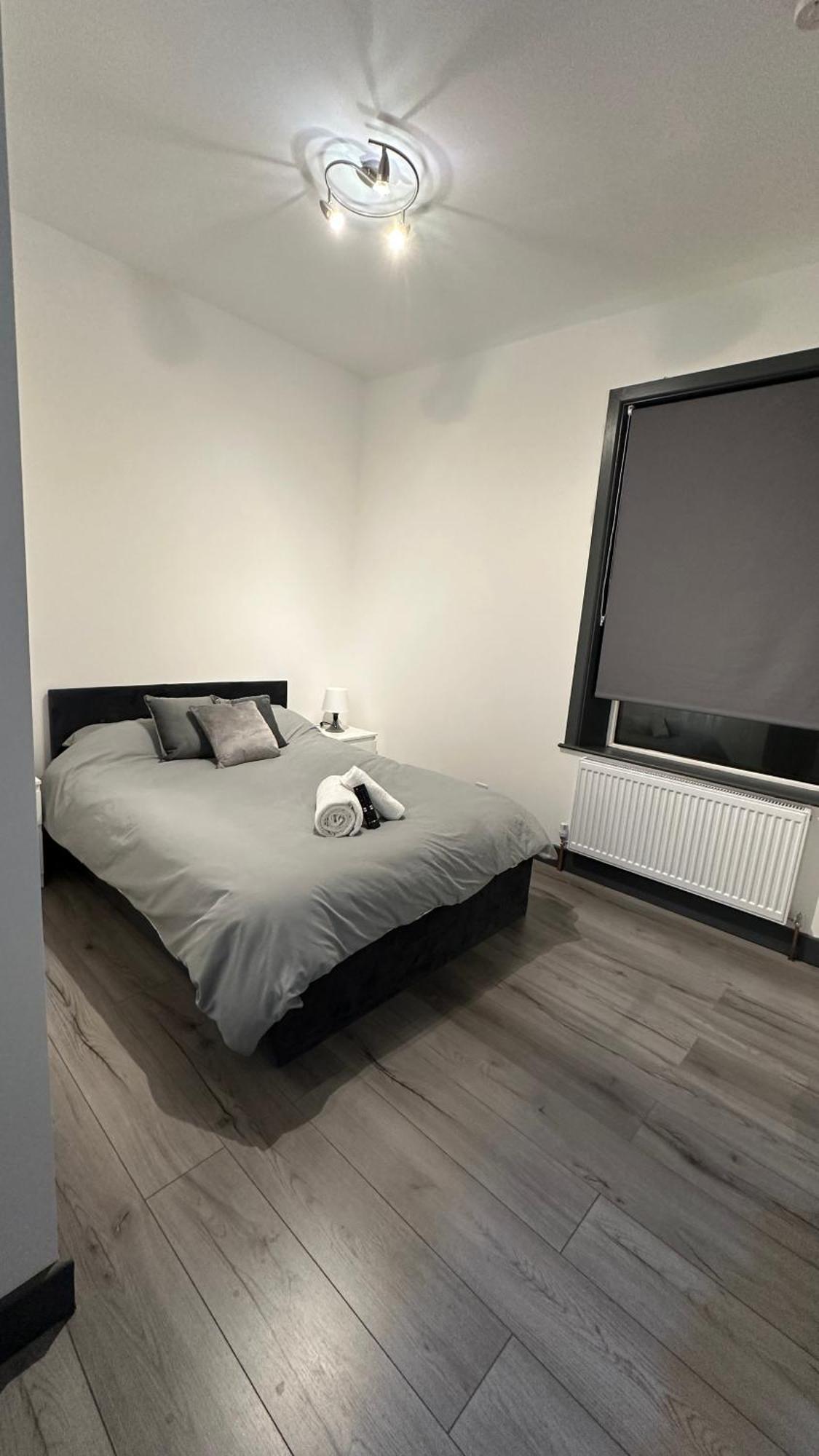 Modern 2 Bed Near Turf Moor Football Stadium, Parks, Canal And Lake Burnley Exteriér fotografie