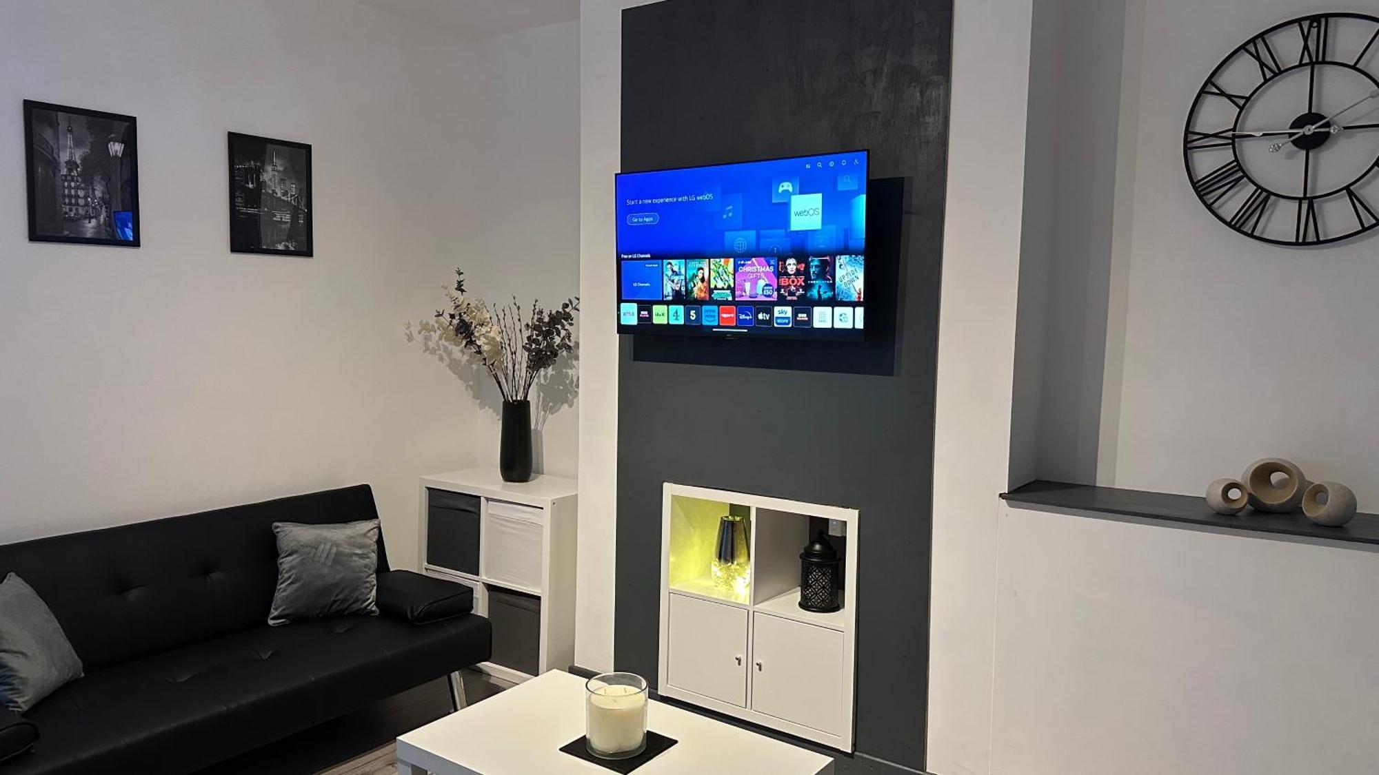 Modern 2 Bed Near Turf Moor Football Stadium, Parks, Canal And Lake Burnley Exteriér fotografie